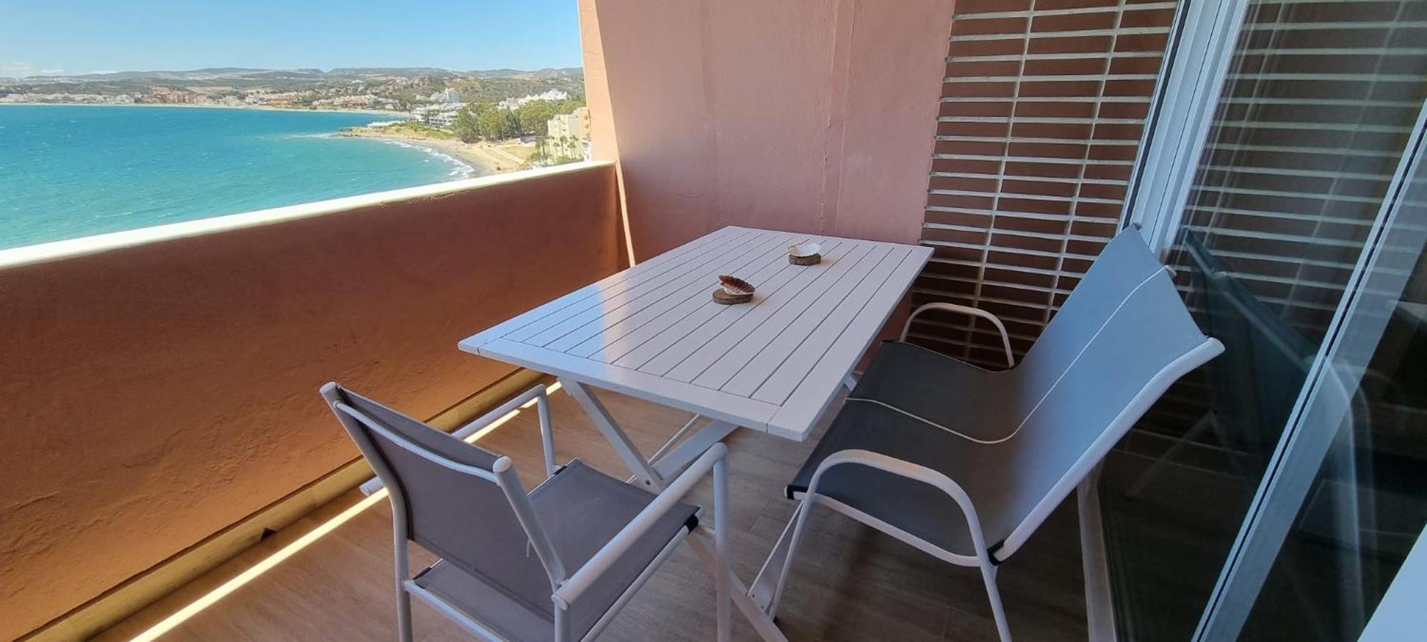 Apartamento Playa Del Cristo Estepona Buitenkant foto